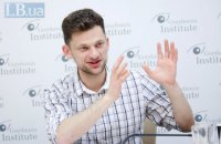 Дубилета заподозрили в "переписи населения" путем умножения цифр Госстата на 0,888