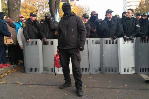 Под Радой произошли столкновения между протестующими и полицией