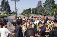 Активистов, пришедших под Раду в защиту языка, хотят оштрафовать за нарушение благоустройства
