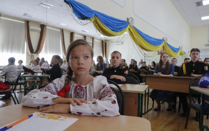 З понеділка школярі Львівщини повернуться до очного навчання