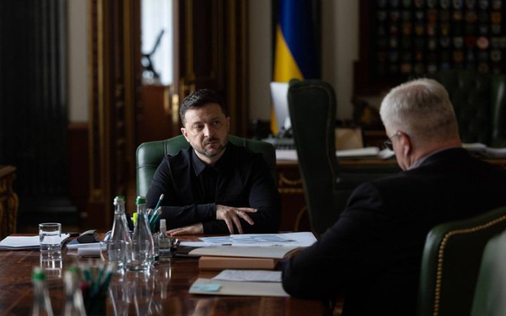 Зеленський доручив дипломатам перезавантажити відносини з Угорщиною і Грузією