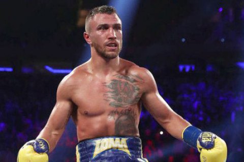 Ломаченко приховав інформацію, що перед боєм з Лопесом у нього відколовся хрящ плеча