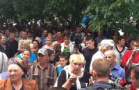 Во Врадиевке люди пикетируют власть