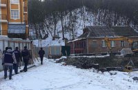 На Воздвиженці в Києві зупинили незаконне будівництво