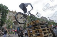 Дождь не помешал киевлянам праздновать День молодежи