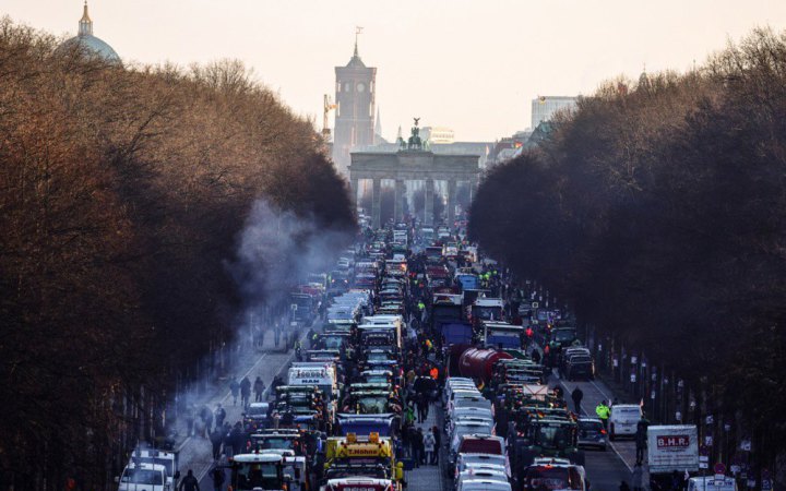 Німеччину охопили масові протести фермерів