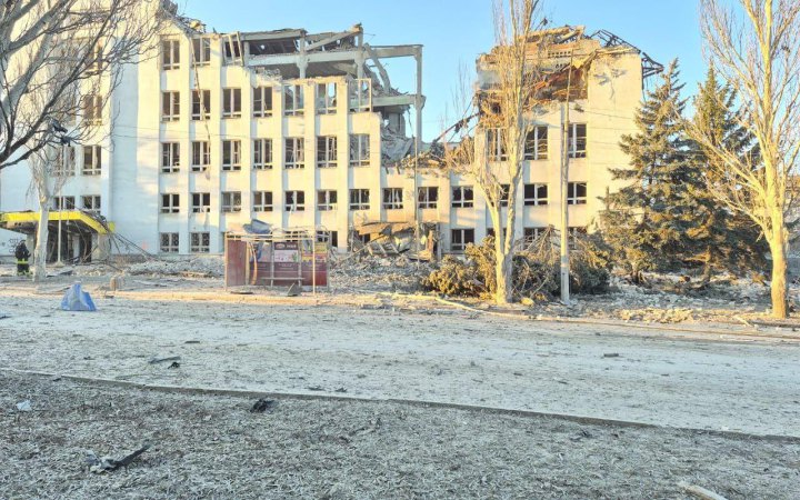 Росіяни скинули 500-кілограмову авіабомбу на Краматорськ: шестеро людей постраждали