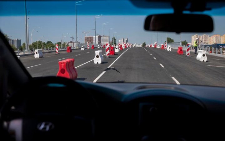 У Києві відкрили рух новим шляхопроводом на Оболоні
