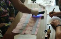 Двоих сотрудников харьковского ВУЗа поймали на взятке