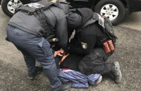 Чиновника из курортного поселка Затока поймали на взятке $135 тыс.