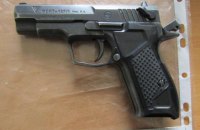 У Вишгороді під час сварки на підприємстві працівник хотів застрелити опонента