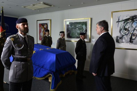 Порошенко назвал Коля великим немцем и другом Украины