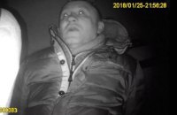 Патрульные показали видео задержания мужа сотрудницы ЦПК