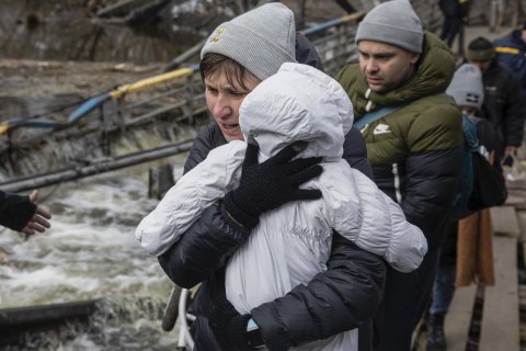 Оккупанты открыли огонь в сторону колонны женщин и детей, двигавшихся по "зеленому коридору" в Киевской области