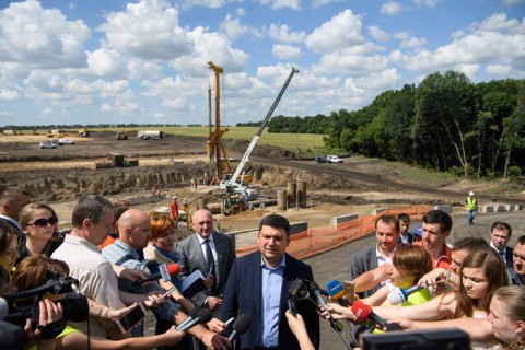 Кабмин выделит 56 млрд гривен на дорожные работы в следующем году