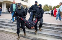 За все время протестов в Беларуси силовики задержали 13,5 тыс. человек