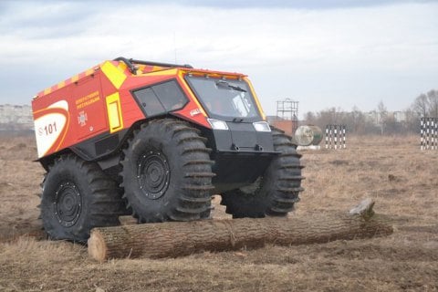 Автопарк ГосЧС пополнился снегоболотоходами "Богун" украинского производства