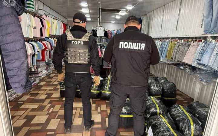В Одесі незаконно продали 50 тонн гуманітарної допомоги 