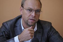 ​Вердикт КС по политреформе уже готов - Власенко