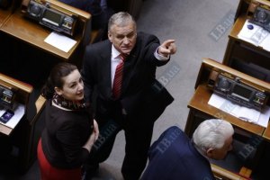 Сухой заявил, что обещал оторвать фотографу ухо или нос