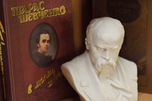 В Украине 9 марта торжественно отметят 200-летие Тараса Шевченко