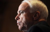 "Народный фронт" поддержал идею присвоить имя Маккейна одной из улиц Киева