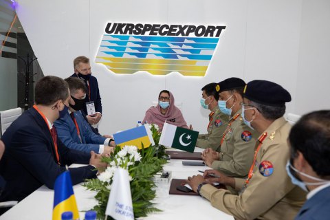 "Укроборонпром" підписав контракт з Пакистаном на ремонт танків Т-80 вартістю $85,6 млн