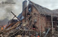 У Нікополі окупанти поцілили по житловому сектору. Поранена жінка