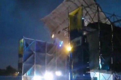 Из-за урагана на рок-фестивале в Днепропетровской области погиб человек (обновлено)
