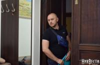 Мэр Николаева закрылся в кабинете от полицейских с протоколом о коррупции (обновлено)
