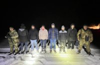 "Загубили друга": прикордонники затримали 6 ухилянтів на шляху до Придністровʼя 