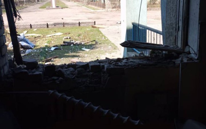 Російський дрон скинув вибухівку на пункт незламності на Херсонщині, відомо про постраждалих (оновлено)