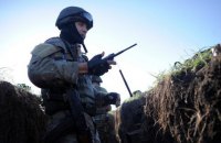 Ночью на Донбассе двое военных погибли, 11 получили ранения и травмы (обновлено)