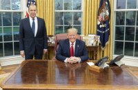 Трамп предостерег Лаврова от вмешательства в выборы, но глава МИД РФ такого не помнит