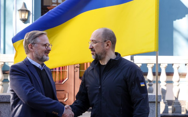 Фіала заявив, що Чехія виділить десятки мільйонів євро на боєприпаси для України