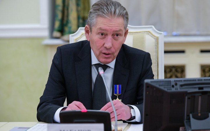 ​"Випав із вікна лікарні": у Москві загинув голова ради директорів Лукойлу
