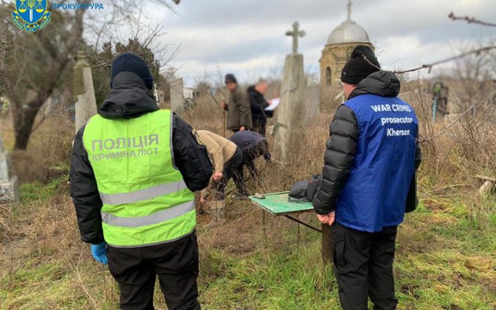 ​На Херсонщині ексгумували тіло ще одного цивільного, розстріляного росіянами під час окупації