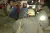 Шахтеры Нововолынска третьи сутки проводят подземную забастовку