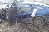  На Николаевщине в результате лобового столкновения грузовика и легкового автомобиля погибли три человека