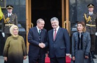 Порошенко проводит переговоры с Эрдоганом в Киеве