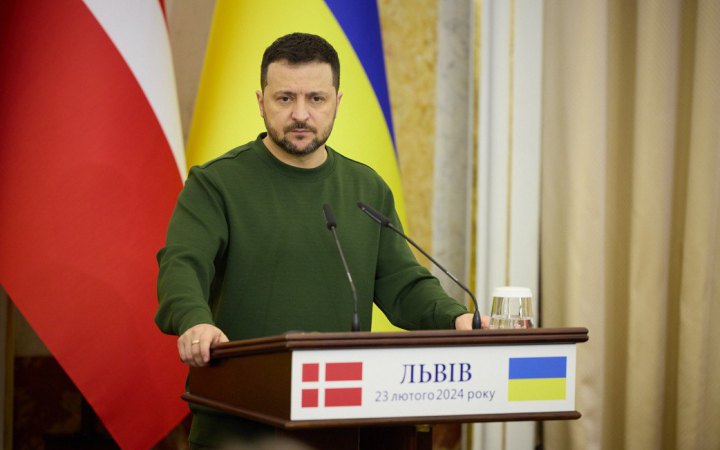 Зеленський: Шмигаль і профільні міністр нині будуть на кордоні з Польщею