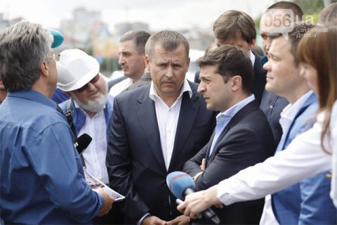 Зеленский и мэр Днепра заключили пари: Филатов уйдет в отставку, если не откроет мост 14 сентября