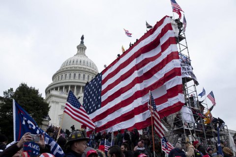США возобновляют миграционную лотерею Green Card 