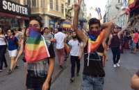 В Анкаре появились плакаты с призывами к убийству геев