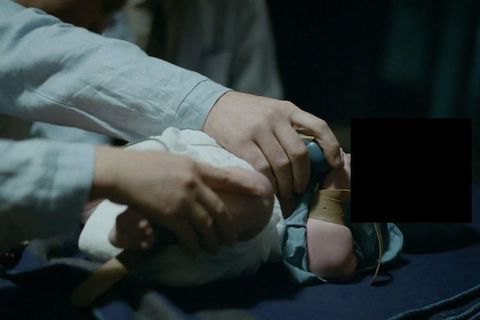 Полиция готовит расследование об участии младенцев в съемках фильма "Дау. Дегенерация"