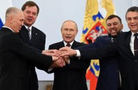 Росіяни намагаються “інтегрувати” тимчасово окуповані українські території з РФ