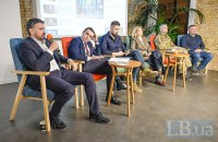 “Червоні лінії України. Як зберегти суб’єктність у діалозі зі США і на переговорах з РФ” (репортаж з “Нової країни”)