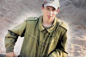 ХАМАС освободил израильского капрала Шалита в обмен на тысячу заключенных 
