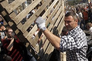 Кличко отказался возобновлять движение по Институтской