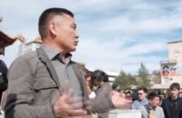 У Калмикії незгодні з призначенням ватажка "ДНР" мером Елісти звернулися до нього українською мовою